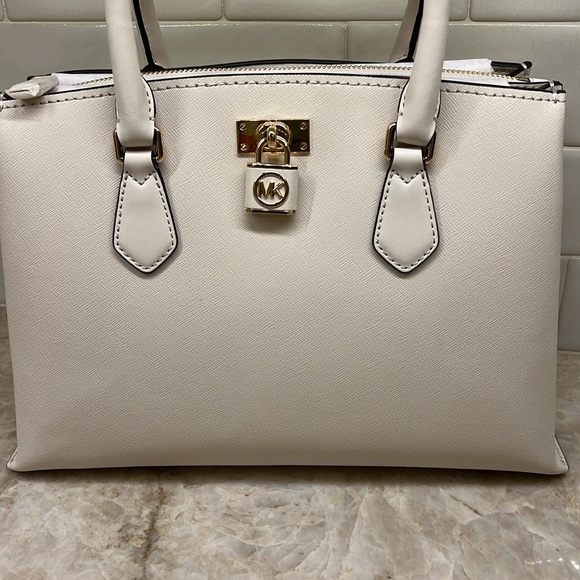 NWT Michael Kors Ruby light cream satchel - Picture 5 of 14